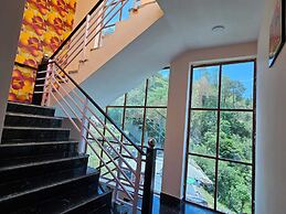 Hotel Necklace Moon Restaurants