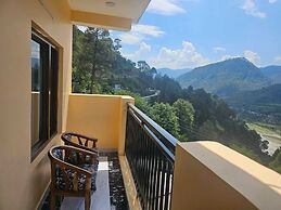 Hotel Necklace Moon Restaurants