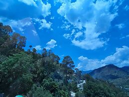 Hotel Necklace Moon Restaurants