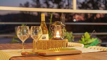 Gyeongju Wave Dokchae Poolvilla Pension