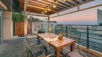 Gyeongju Wave Dokchae Poolvilla Pension