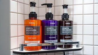 Gyeongju Wave Dokchae Poolvilla Pension