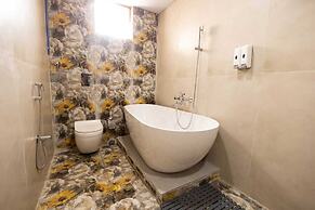 Moon Walk Hotel & Restaurant