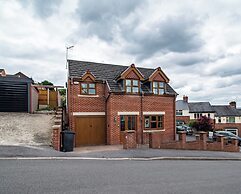 Luxurious Sheffield Villa With Stunning Views