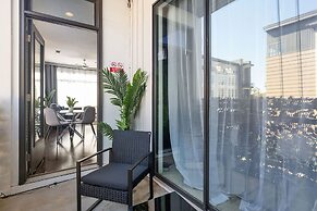 Spacious 2BD With Private Balcony and Free Parking 2