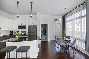 Spacious 2BD With Private Balcony and Free Parking 2