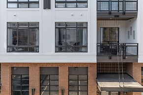 Spacious 2BD With Private Balcony and Free Parking 2