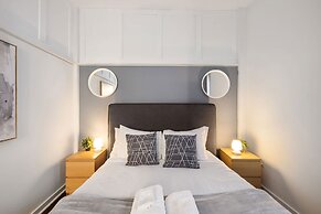 Spacious 2BD With Private Balcony and Free Parking 2