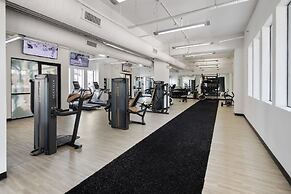 Spacious 2BD With Private Balcony and Free Parking 2