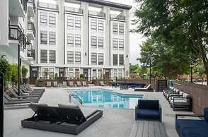 Spacious 2BD With Private Balcony and Free Parking 2