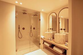 Magnificent Room With AC & Sea View in Gassin