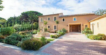 Magnificent Villa Overlooking the bay of Canebiers