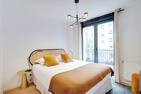 Duplex With Terrace in Levallois