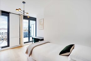 Duplex With Terrace in Levallois