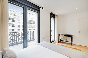 Duplex With Terrace in Levallois