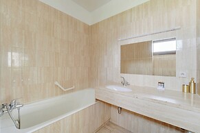 Modern apt With Balcony-2br/6p-neuilly-sur-seine