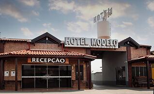 HOTEL MODELO