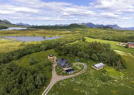 Bestefarhaugen - the Cozy House on the Hill,& Dome