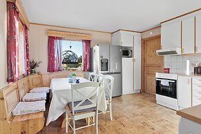 Bestefarhaugen - the Cozy House on the Hill,& Dome