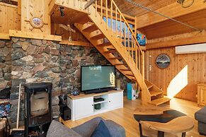 Bestefarhaugen - the Cozy House on the Hill,& Dome