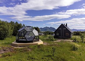 Bestefarhaugen - the Cozy House on the Hill,& Dome