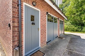 Host Stay The Lodge at Alderfen View