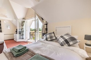 Host Stay The Lodge at Alderfen View