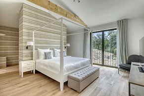 Luxurious Villa Facing the Baie des Canebiers