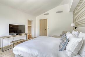 Luxurious Villa Facing the Baie des Canebiers