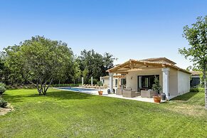 Luxurious Villa Facing the Baie des Canebiers