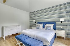 Luxurious Villa Facing the Baie des Canebiers
