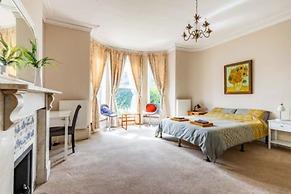 Host Stay St Georges