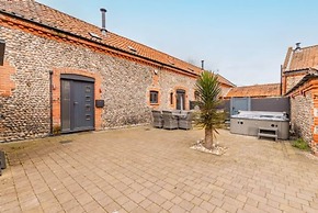 Host Stay Rogues Barn