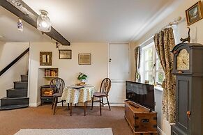 Host Stay Ships Timbers