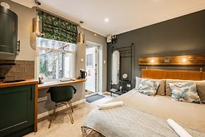 Host Stay The Old Laundry House