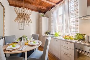 Castruccio s Heritage Haven