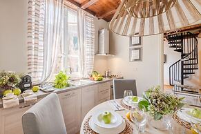 Castruccio s Heritage Haven