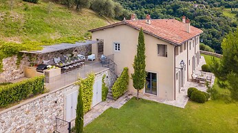 Villa Sunset in Lucca