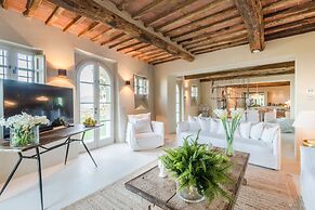 Villa Sunset in Lucca