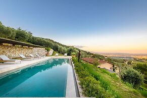 Villa Sunset in Lucca