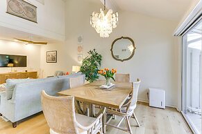 1 Mi to Beach: Townhome w/ Porch in Hilton Head!