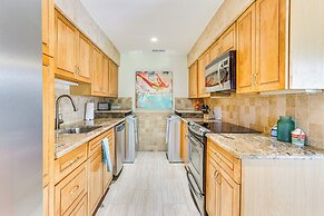 1 Mi to Beach: Townhome w/ Porch in Hilton Head!