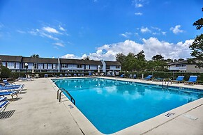 1 Mi to Beach: Grand Strand Gem w/ Patio & Pool!