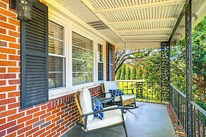 Hot Tub, Games & Sunroom: Family Home in Greer!