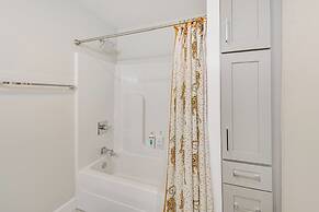 Lake Keowee Home w/ Boat Dock in Seneca