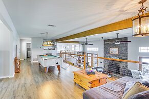 Waterfront Family Home on Cedar Creek Reservoir