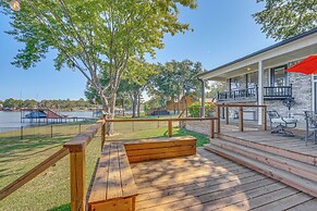 Waterfront Family Home on Cedar Creek Reservoir