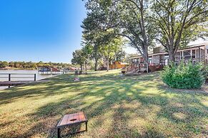 Waterfront Family Home on Cedar Creek Reservoir