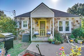 4 Mi to Dinosaur Valley: Rustic Glen Rose Cottage!