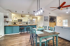 3 Blocks to Beach: Gulfport Family Home